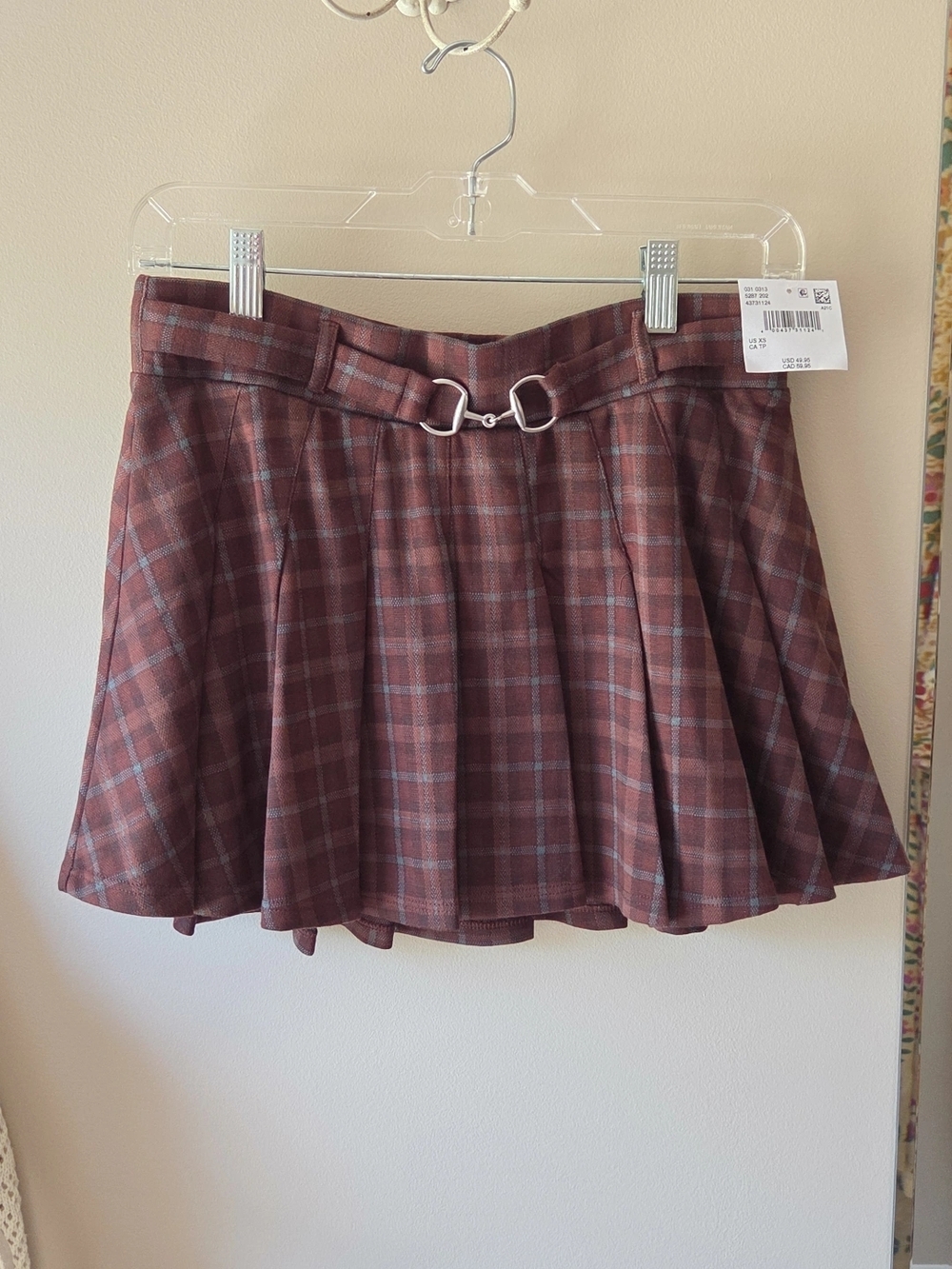 AE Mid Rise Belted Plaid Skort